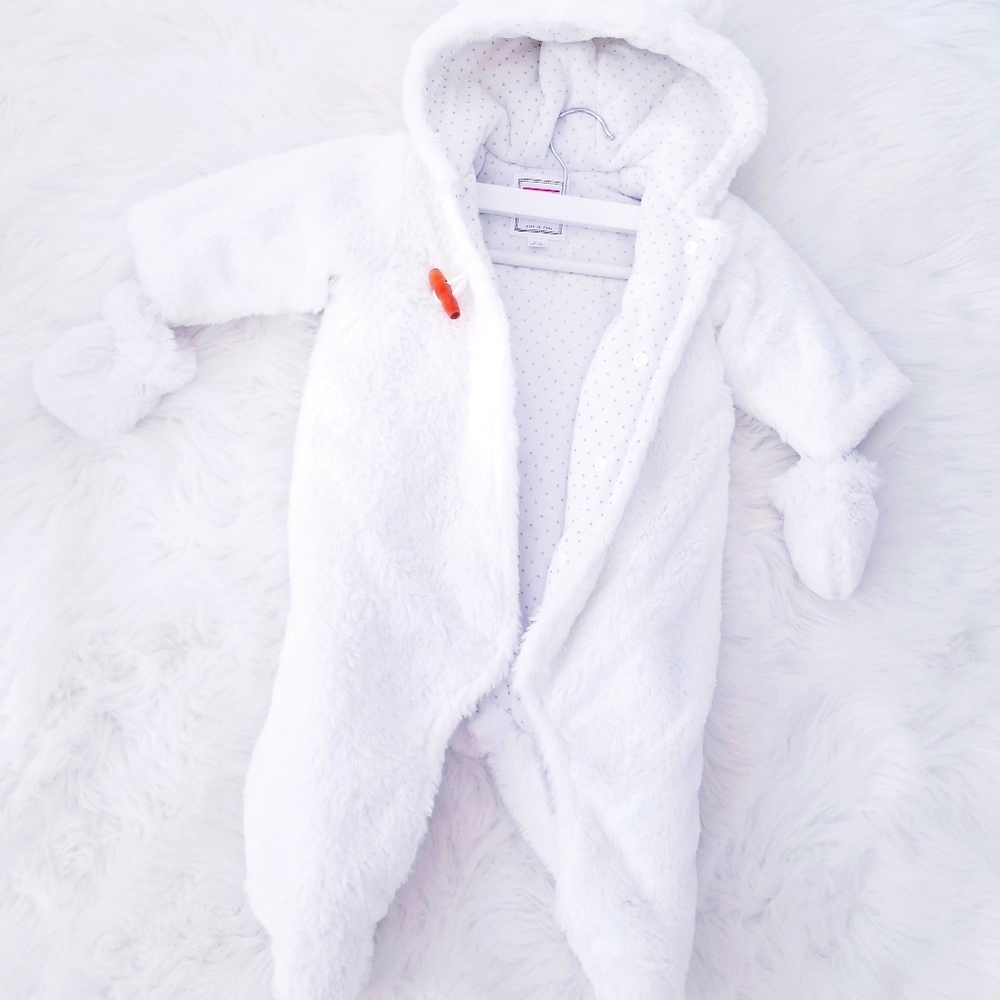 Baby Snowsuit

Super Soft